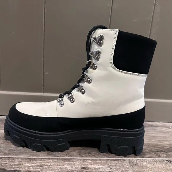 Stylish Black and White Women's Combat Boots - Picture 3 of 7
